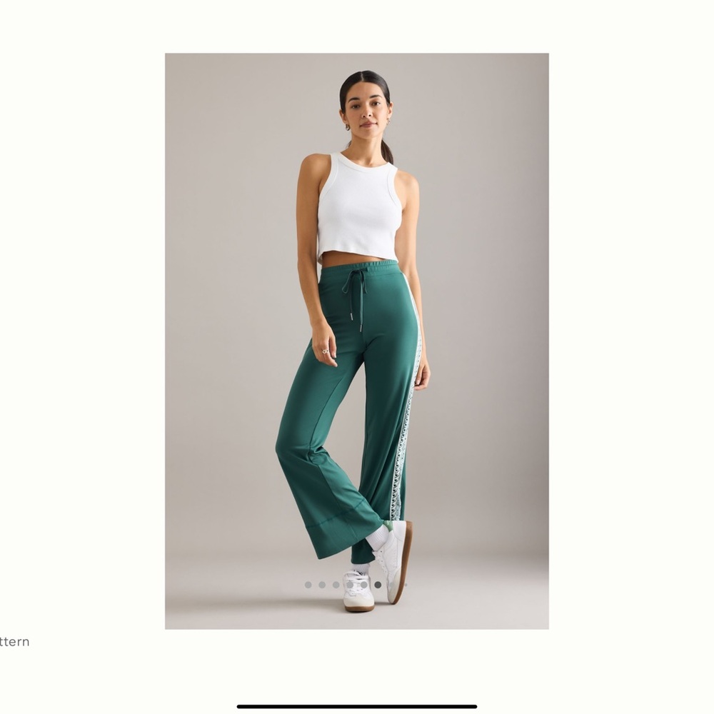 Daily Practice Sports Club Knit Pants - Picture 3 of 10